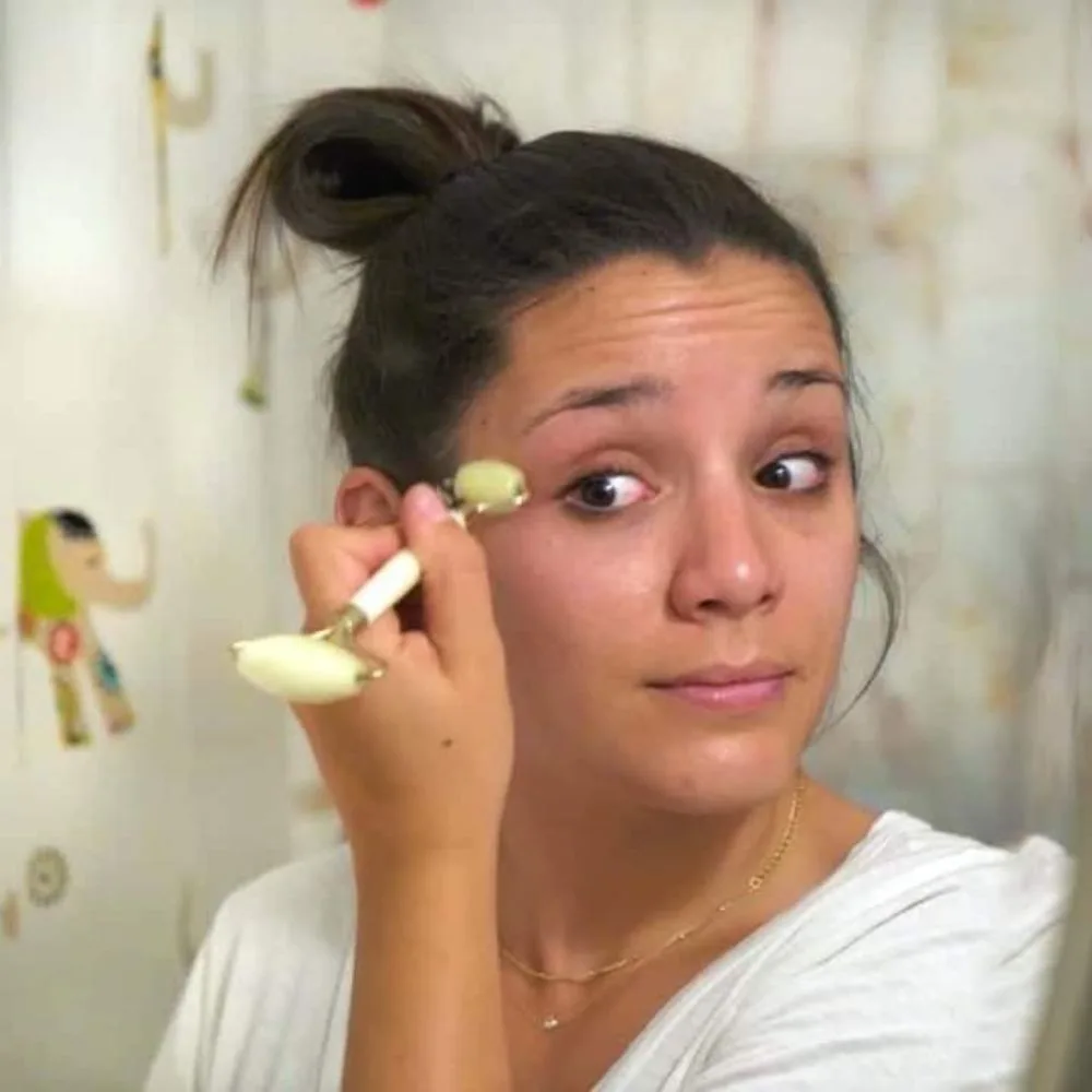 Jade Roller Or Facial Roller (1)